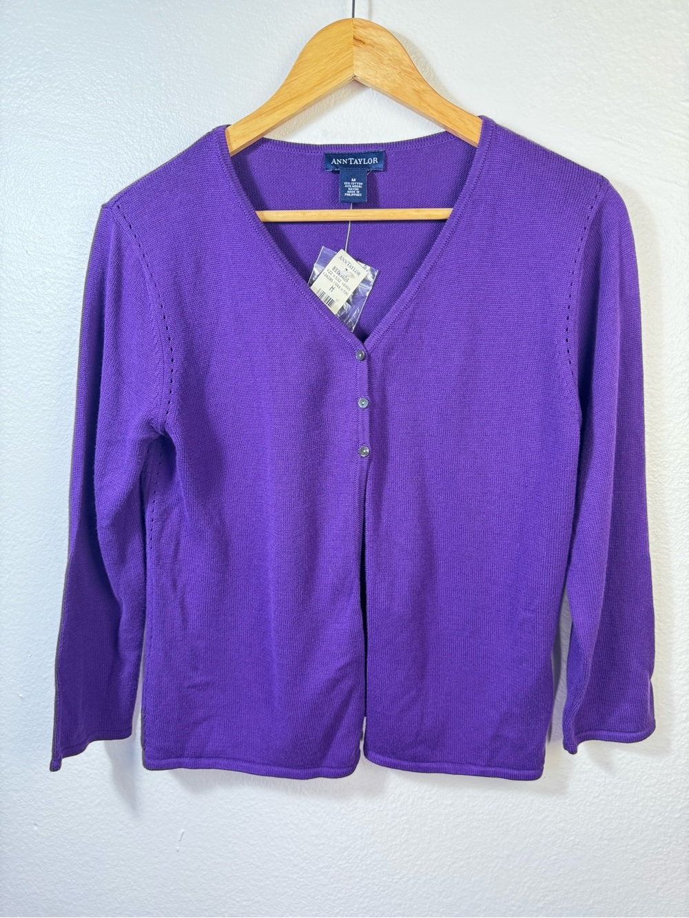 Ann Taylor Purple V-Neck Cardigan Sweater NWT Size Medium